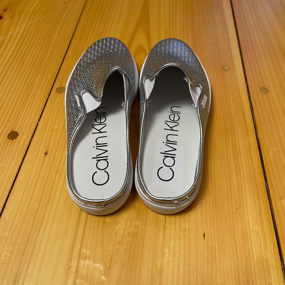 Calvin Klein Silver Slip-On Women's Shoes Size 9 Silver - Picture 2 of 4